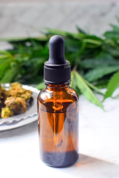 The Top 10 Benefits Of Using A Cannabis Tincture » Emily Kyle, MS, RDN