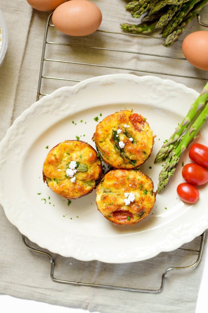 Learn how to meal prep a traditional Veggie Lovers Crustless Quiche for the week, plus 12 mini quiches to keep in the freezer, so you can ensure you have a healthy breakfast all month long - in less than 1 hour!