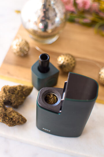 A picture of the POTV Lobo Dry Herb Vaporizer