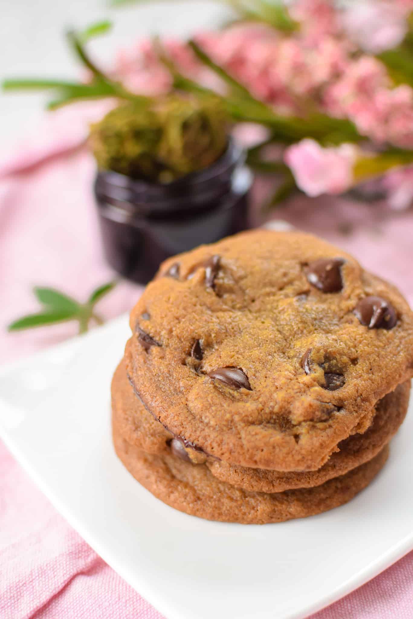 A picture of CBD chocolate chip cookies.