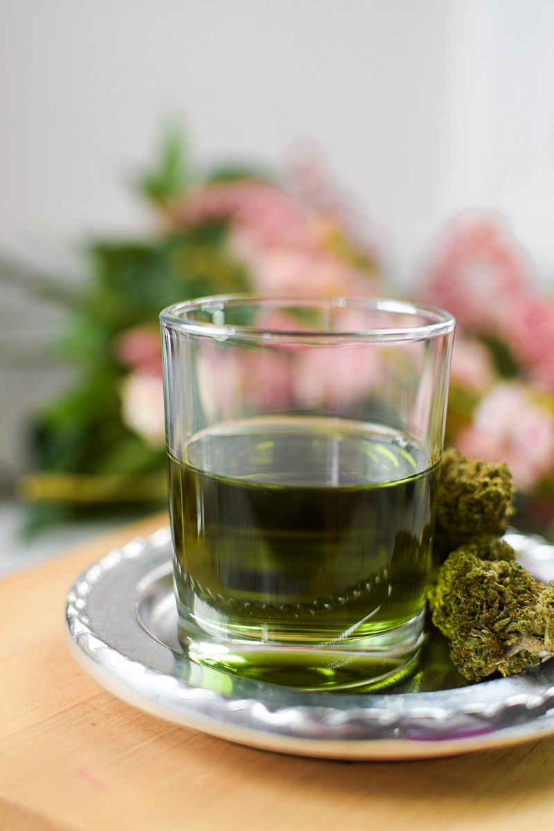 A picture of grape seed oil.